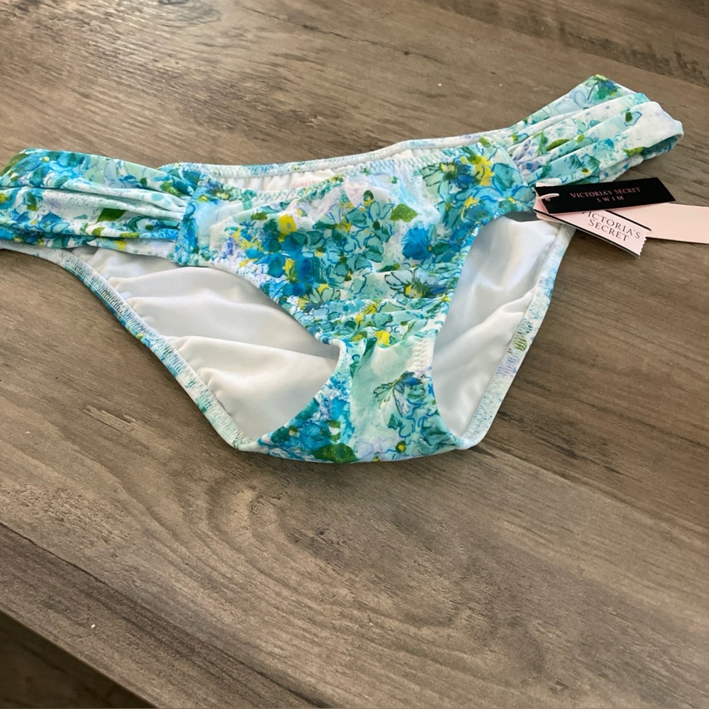Victoria’s Secret Swim Floral Bikini bottoms ruched sides ruched sides XS NEW